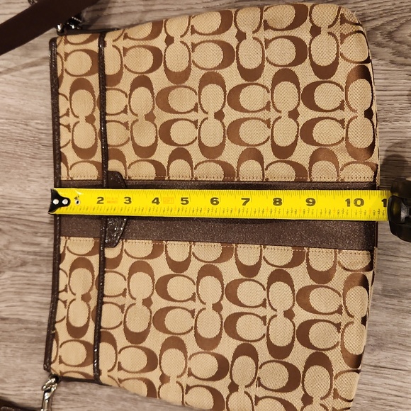 Authentic Coach Crossbody Handbag - Picture 12 of 12